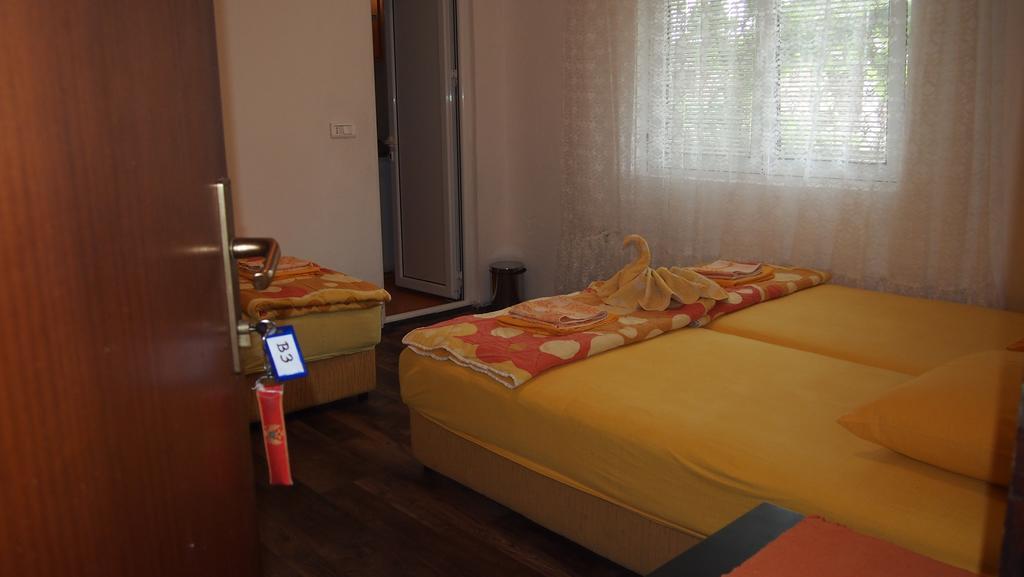 Marko Apartment Sutomore Bagian luar foto